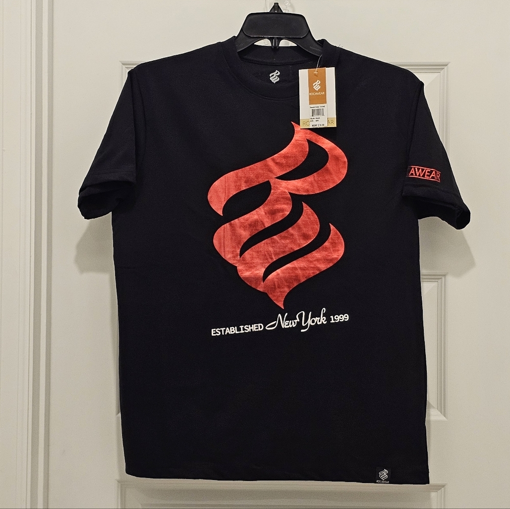 Rocawear Graphic Short Sleeve Crew Neck T-Shirt, NWT, Size Medium